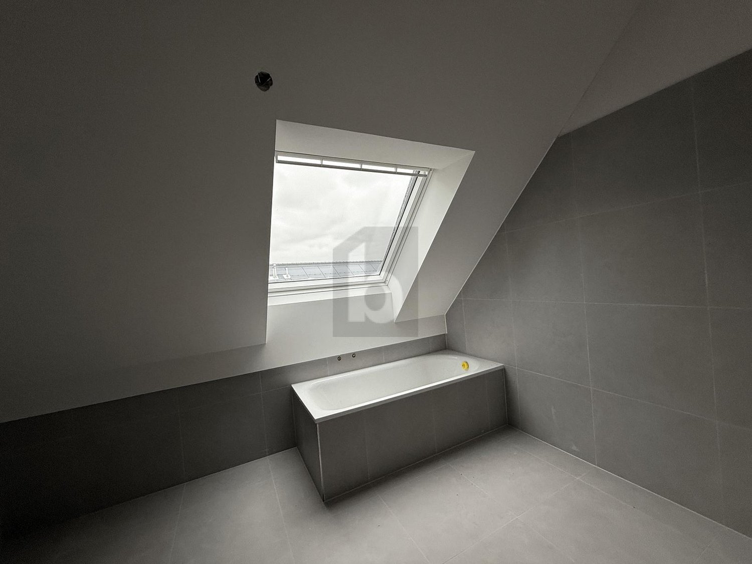 EXKLUSIV MIT GROSSER DACHTERRASSE - Bild 4