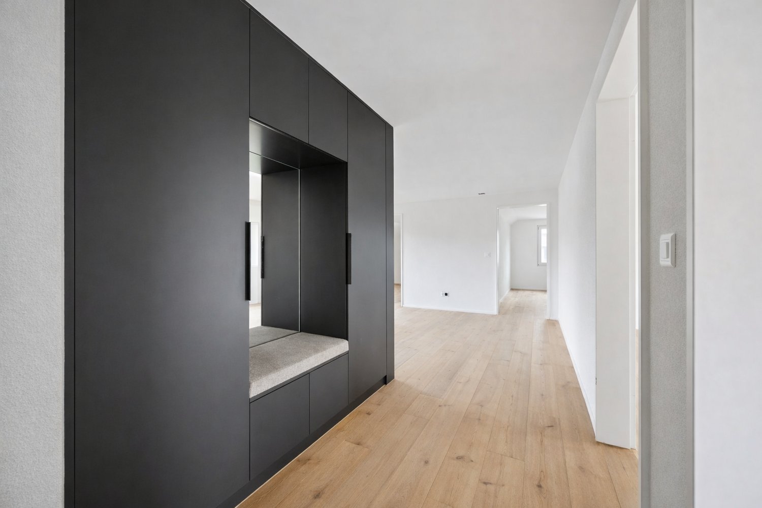 Schlossstrasse - Liebens- und Lebenswert - Eingangsbereich