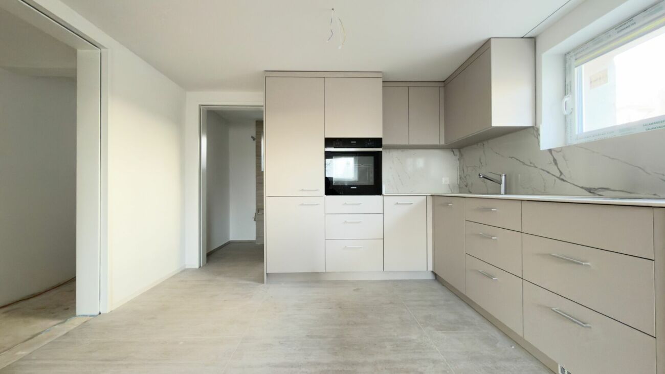 Kernsanierte 2.5 Zimmer WHG im Erstbezug K - Bild 3