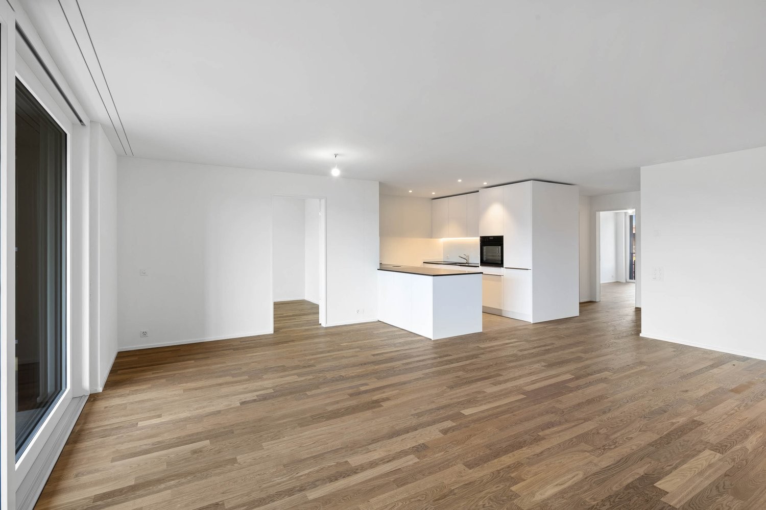 Erstvermietung - moderne 4.5-Zimmerwohnung mit durchdachtem Grundriss - Wohn- und Essbereich