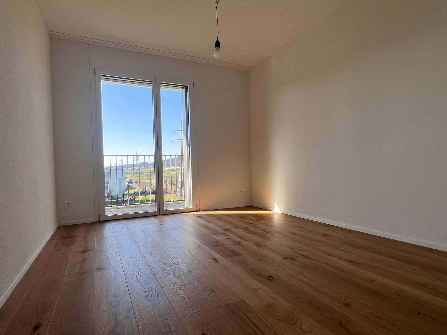 Moderne und neu erstellte 3.5-Zimmer-Dachwohnung an ruhiger Lage in Buchs - Bild 7