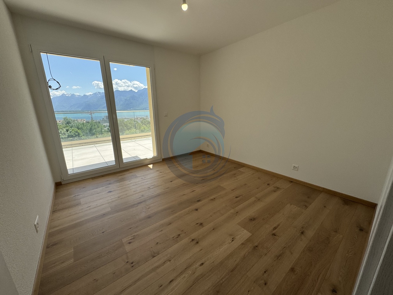 APPARTEMENT NEUF DE 4,5 PIÈCES AVEC VUE PANORAMIQUE SUR LE LAC - Bild 7