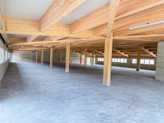 ZU VERMIETEN – Neue Räumlichkeiten von ca. 1 000 m² - Bild 2