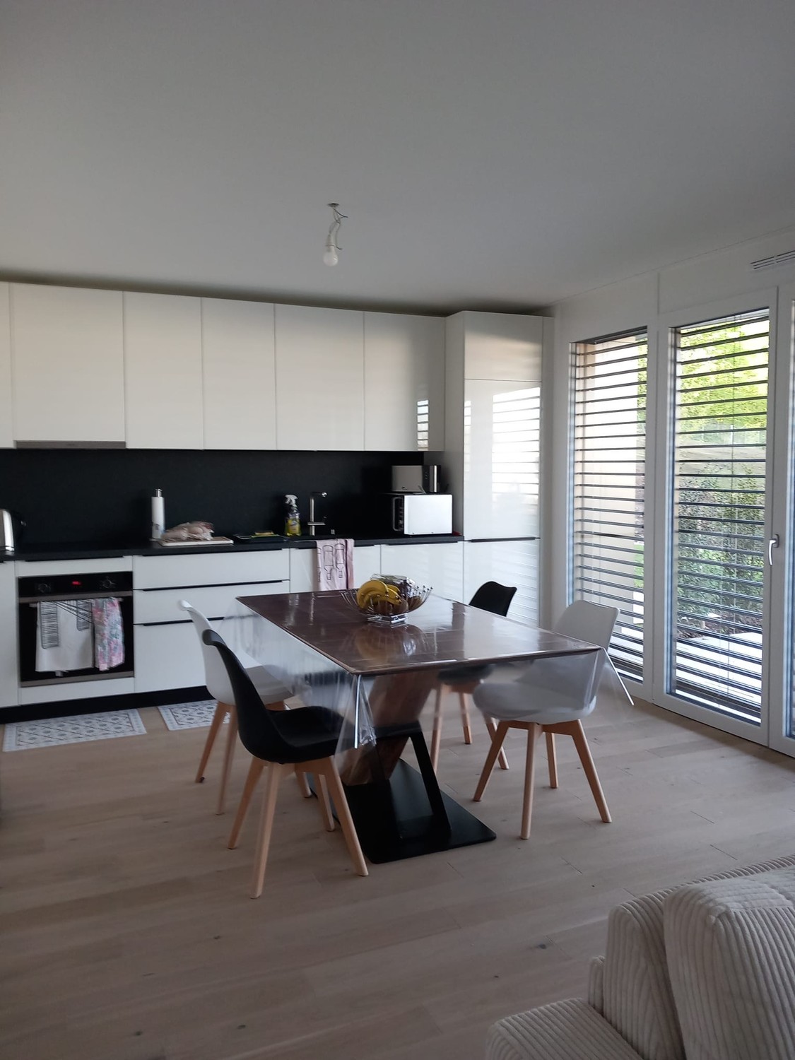 La Tour-de-Peilz – Studio lumineux 45m² avec jardin privatif et terrasse - Bild 1