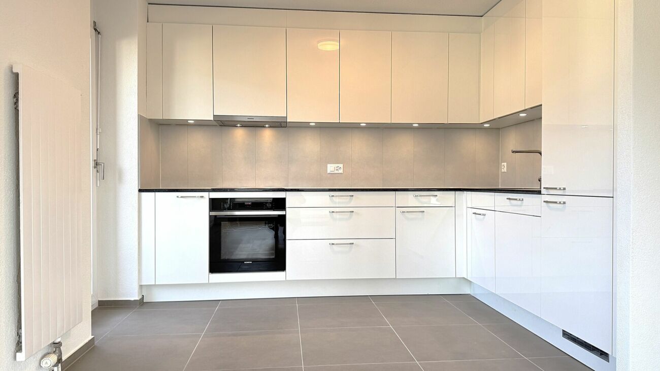 ERSTBEZUG 4.5-Zimmer-Wohnung 140 m2 - totalsaniert - 3 Balkone - ruhige Lage in Solothurn - Bild 6