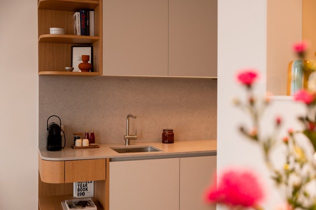 Moderno 1.5 locali ammobiliato con vista panoramica a CHF 1'250/mese + pacchetto servizi obbligatori - Bild 4