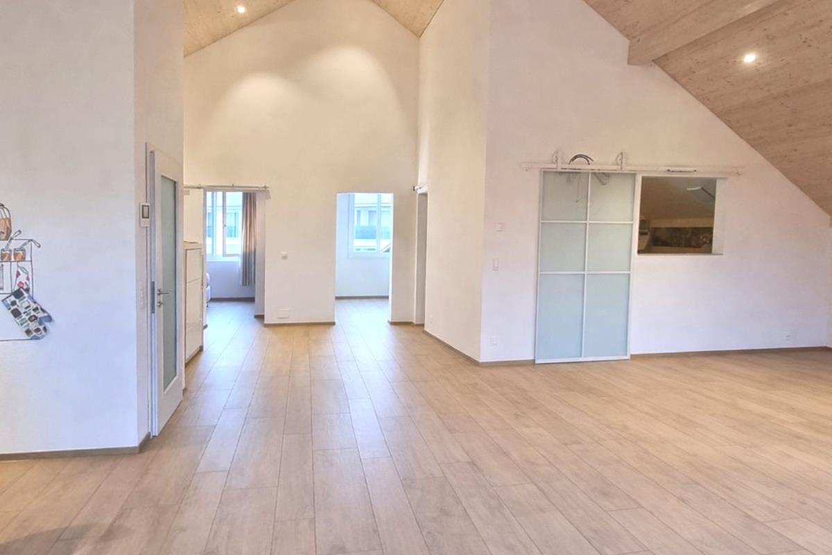 3.5 Zimmer Dachwohnung - Bild 2