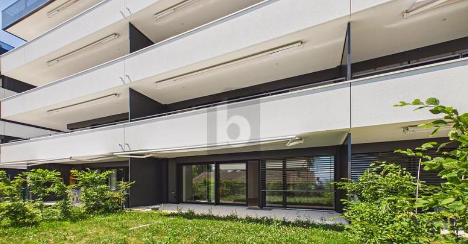 VOTRE NOUVEAU CHEZ-VOUS À DEUX PAS DU LAC - Appartement 3.5 pièces - image - 1