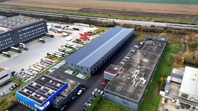 Avenches, zu vermieten, grosses Industrie-Areal + Sektionaltore - Bild 1
