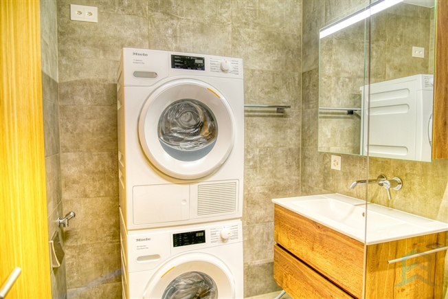 ZU VERMIETEN – Prächtige neue 31/2-Zimmer-Wohnung im Herzen der Weinberge - Bild 8