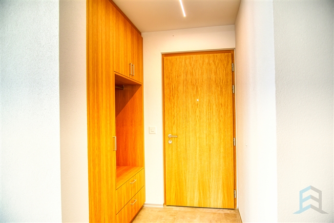 ZU VERMIETEN – Prächtige neue 31/2-Zimmer-Wohnung im Herzen der Weinberge - Bild 9
