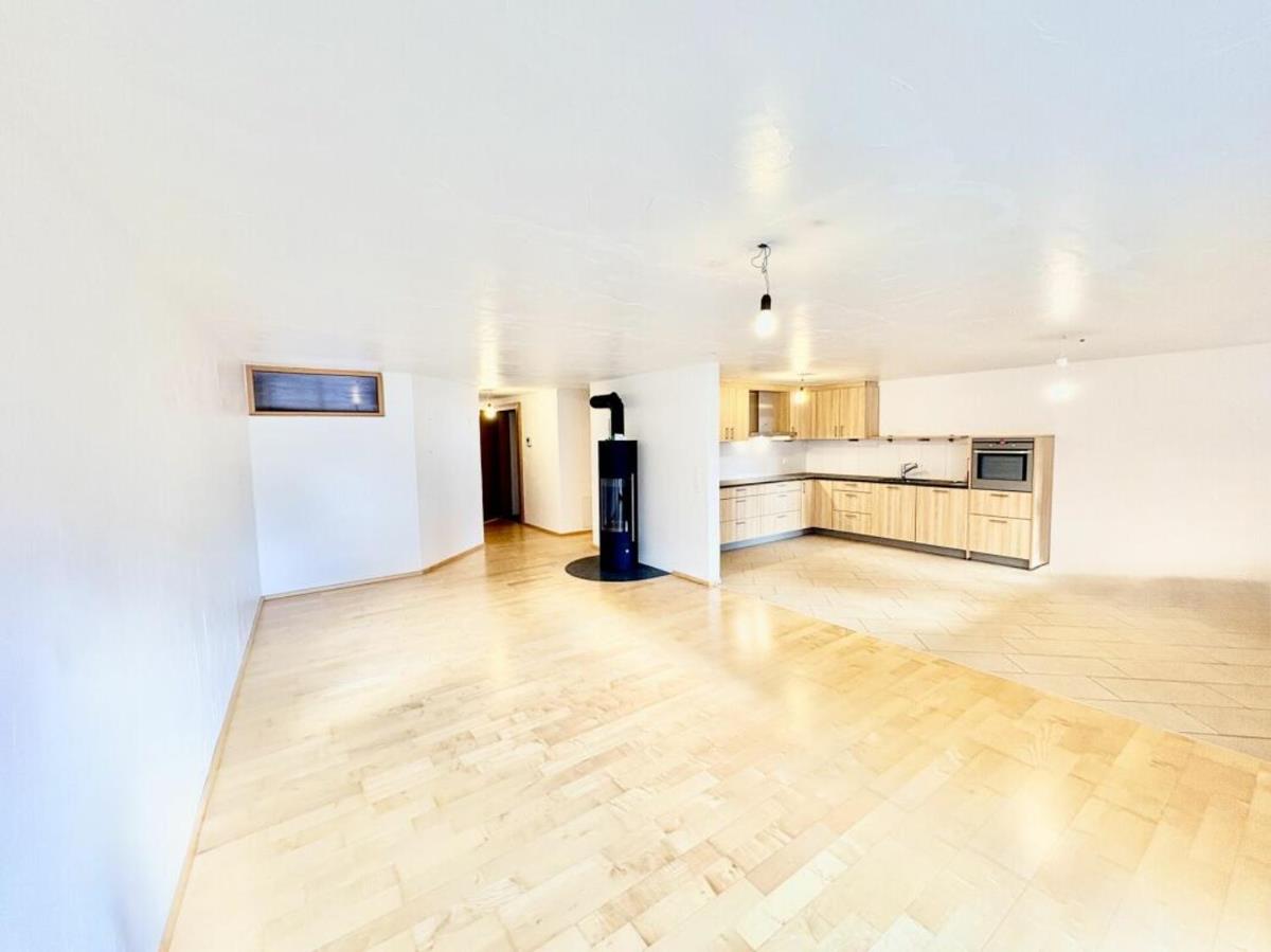 4.5 Zimmer Wohnung - Bild 1
