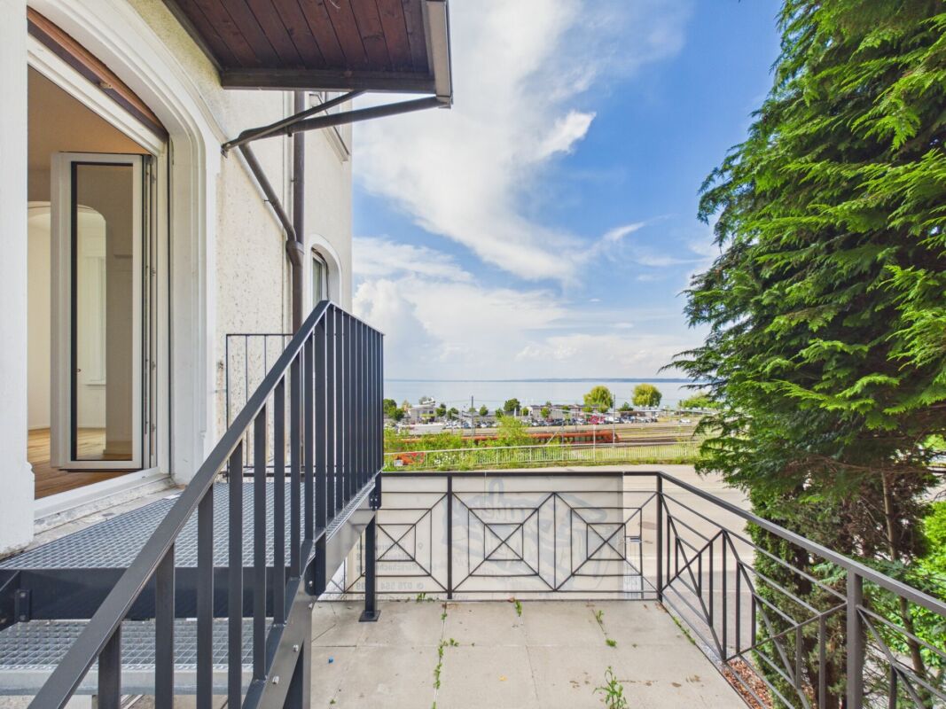 Exklusive 4.5-Zimmerwohnung | Erstbezug | Seesicht auf den Bodensee | Terrasse & Garten | Waschturm - Bild 8