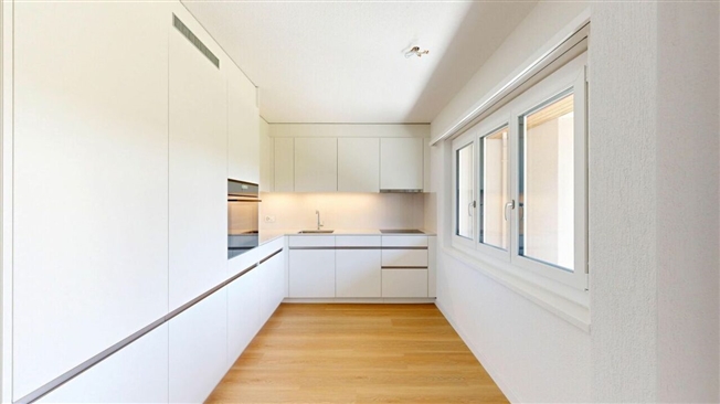 Wohnen in neuem Glanz - Helle 3.5-Zimmerwohnung mit sonnigem Balkon - Erstbezug nach Gesamterneuerung - Bild 3