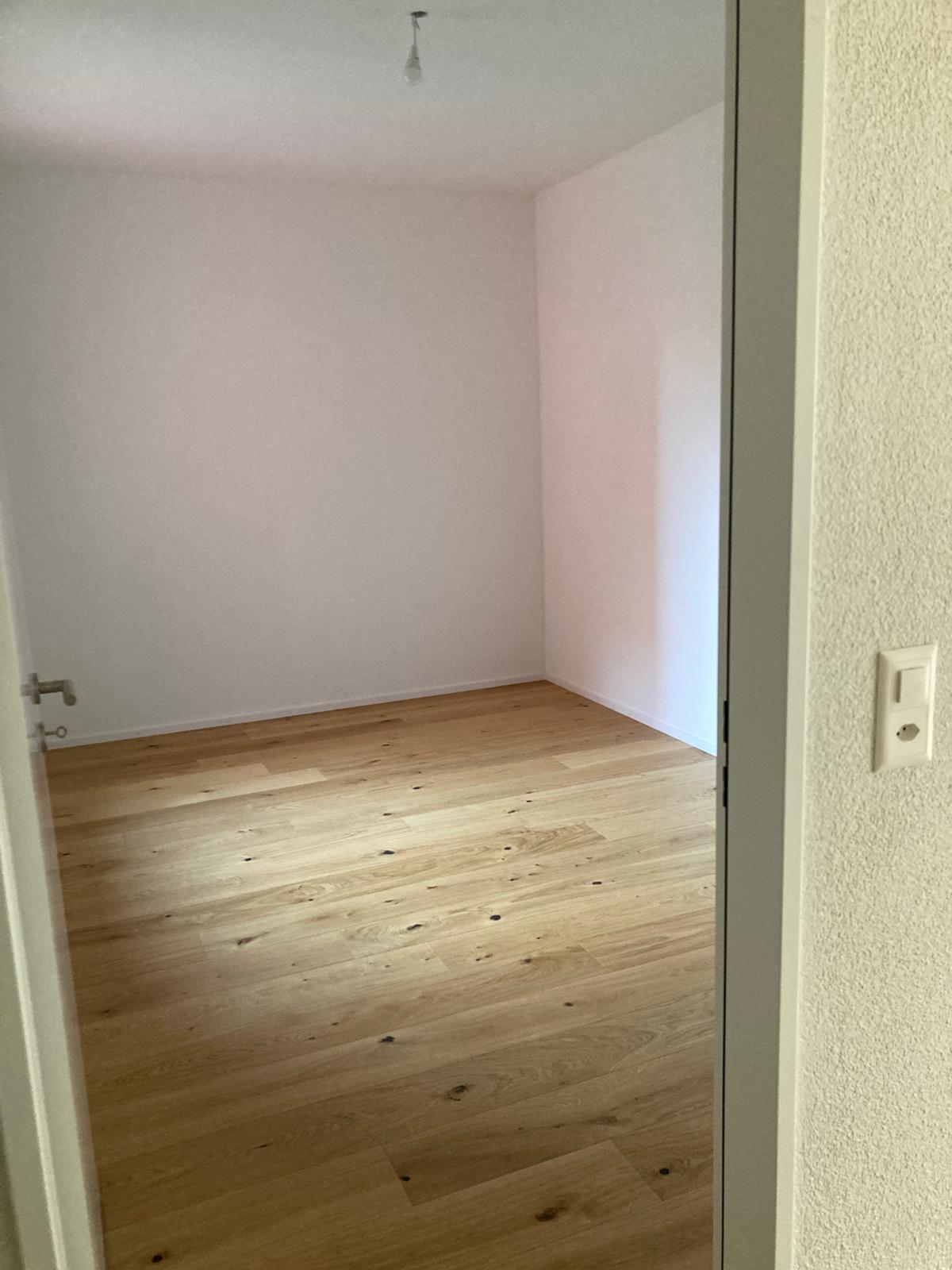 Moderne 2.5-Zimmer-Wohnung in Waldenburg - Neubau mit Komfort - Bild 4