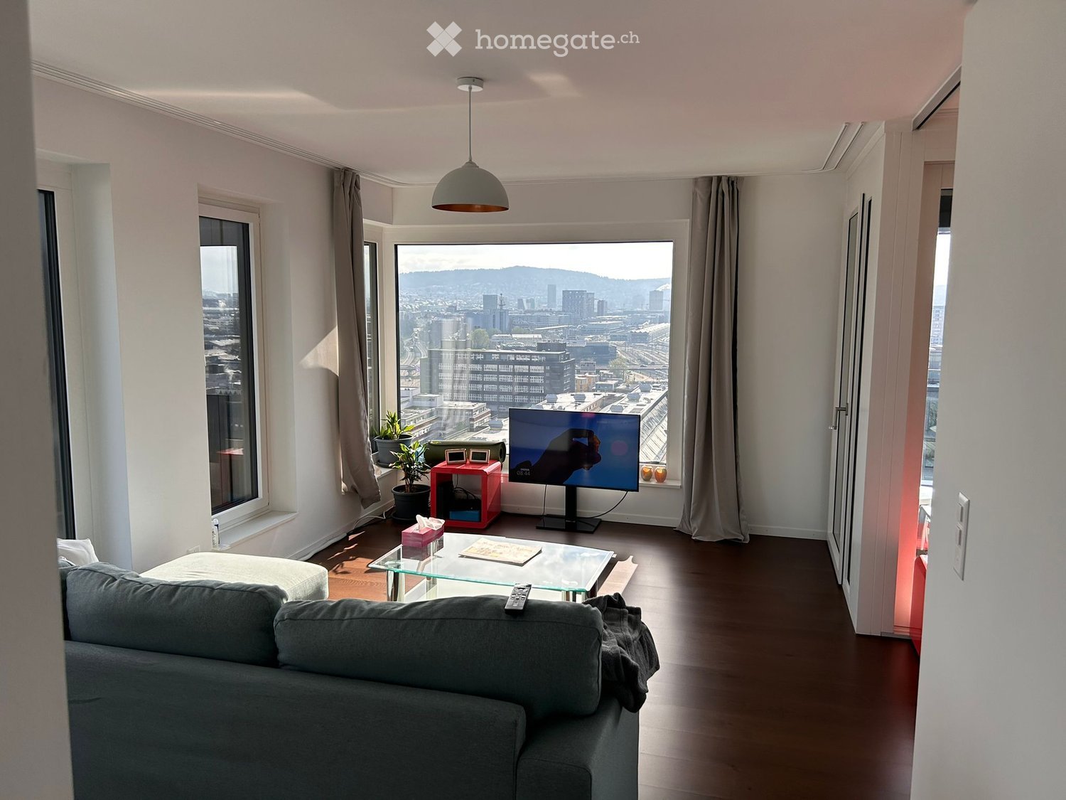Moderne 3.5 Zimmer Wohnung mit Penthouse-Charakter - Bild 2
