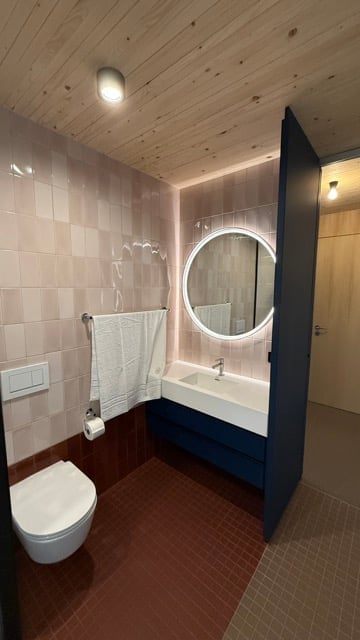 Moderne 1.5-Zimmer-Neubauwohnung mit Balkon in Glattfelden - Bild 2