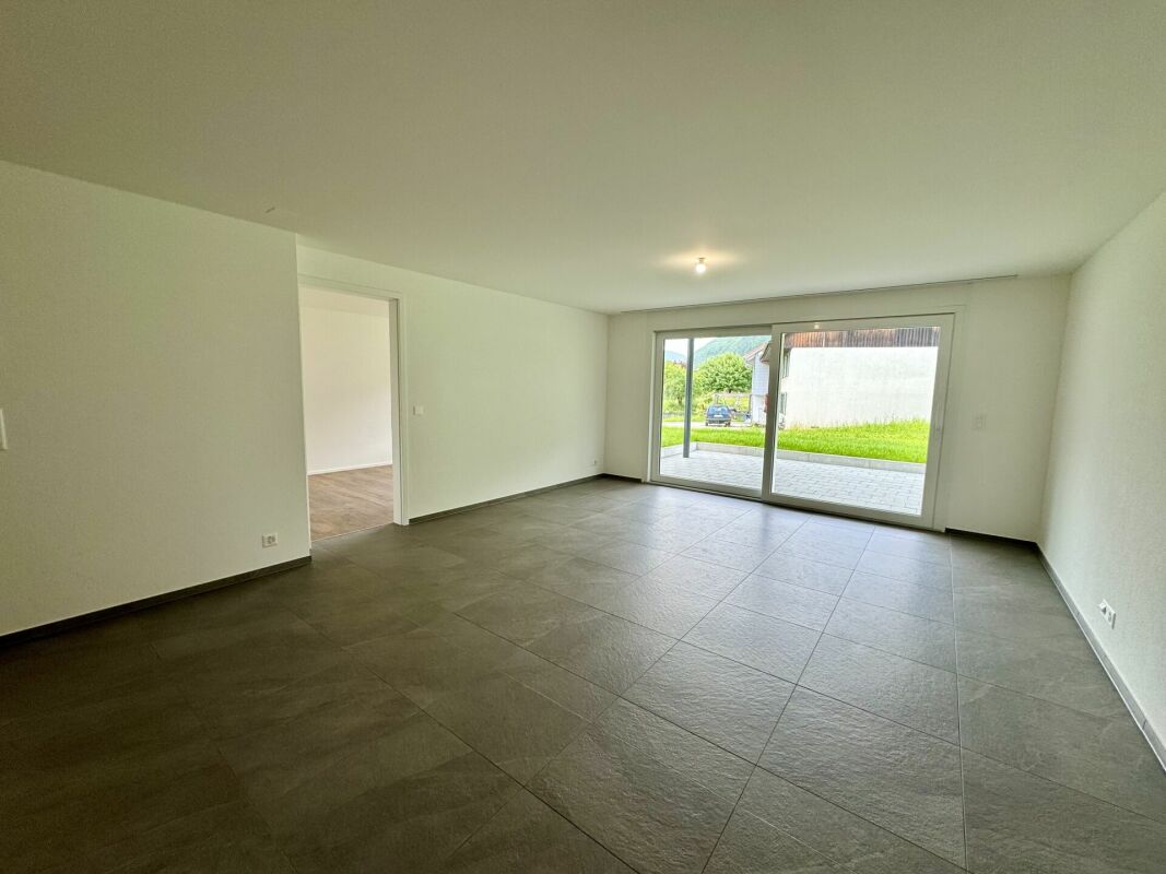 Neuwertige 4.5-Zimmer-Gartenwohnung zu vermieten - Bild 3