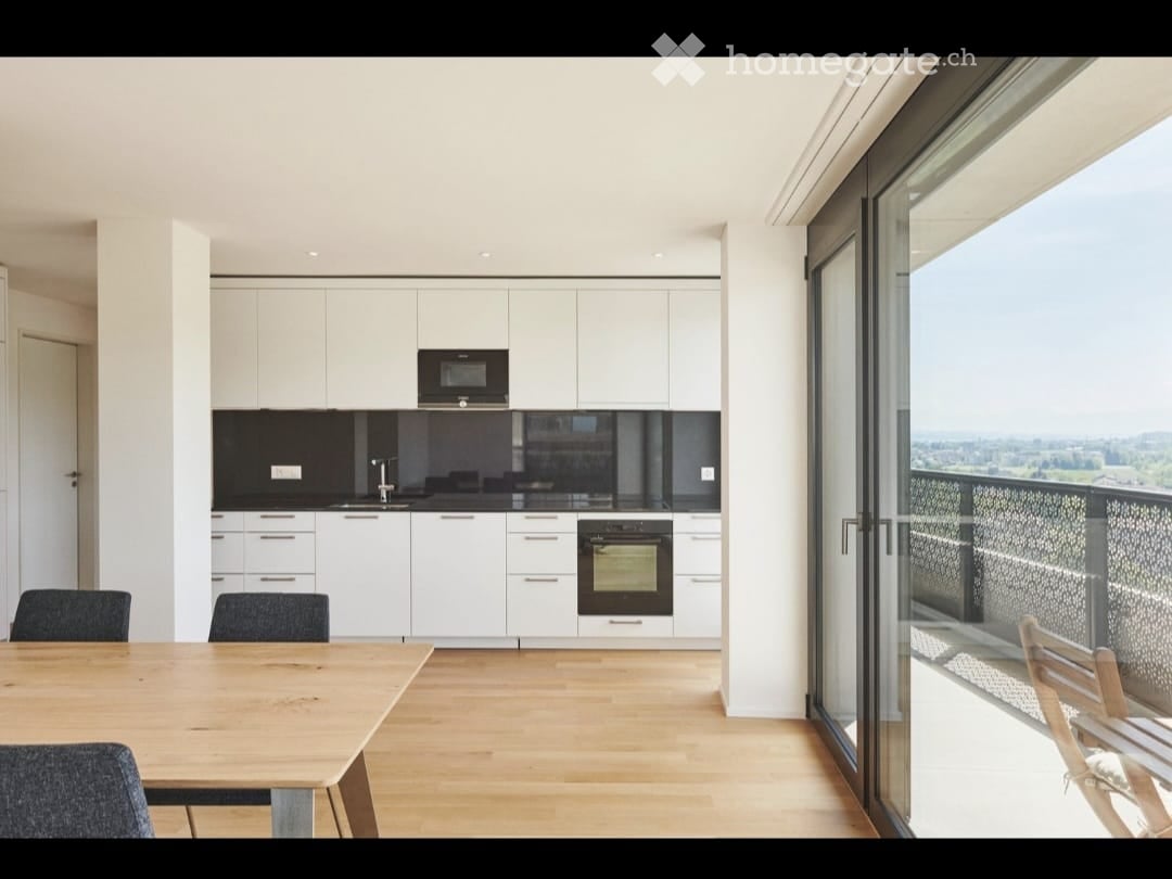 Möbliertes Zimmer im Three Point Tower – wöchentliche Reinigung - Bild 2