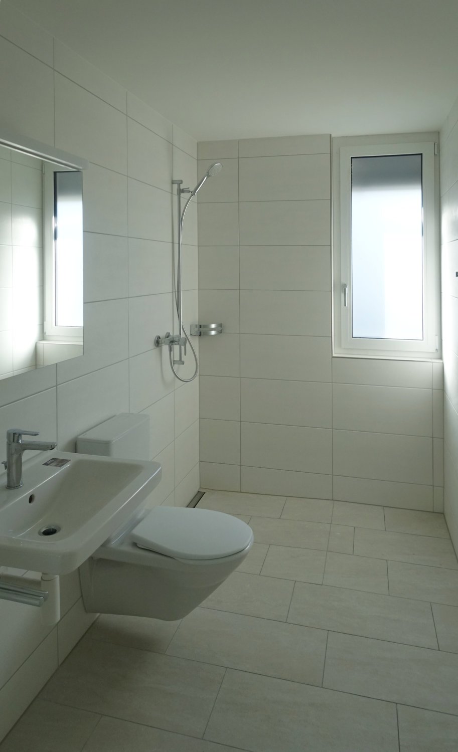 Modern wohnen im Neubau – 4.5 Zimmer mit 106 m², Garten oder Balkon - Bild 8