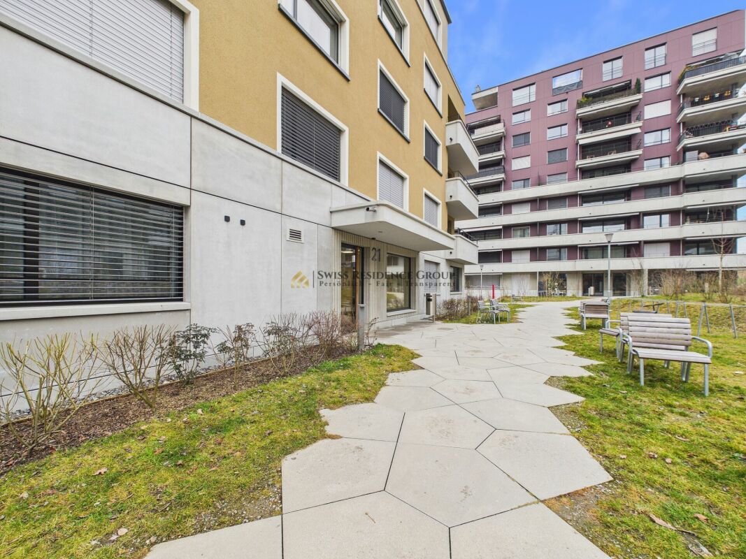 Helle 3.5-Zimmer-Traumwohnung mit Balkon in Cham - Bild 1