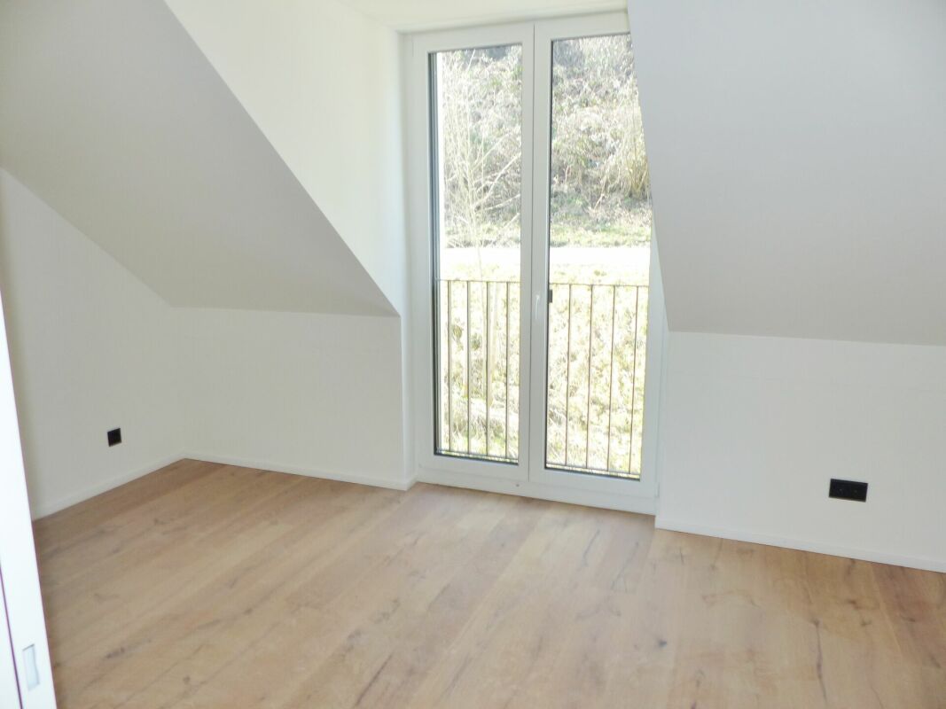 Neubau 5.5 Zimmer Eckeinfamilienhaus - Bild 8