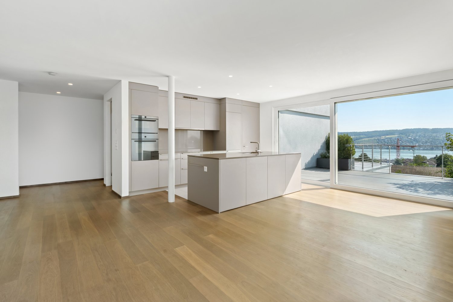 4.5-Zimmer-Maisonette-Terrassenwohnung mit Traumaussicht - Küche