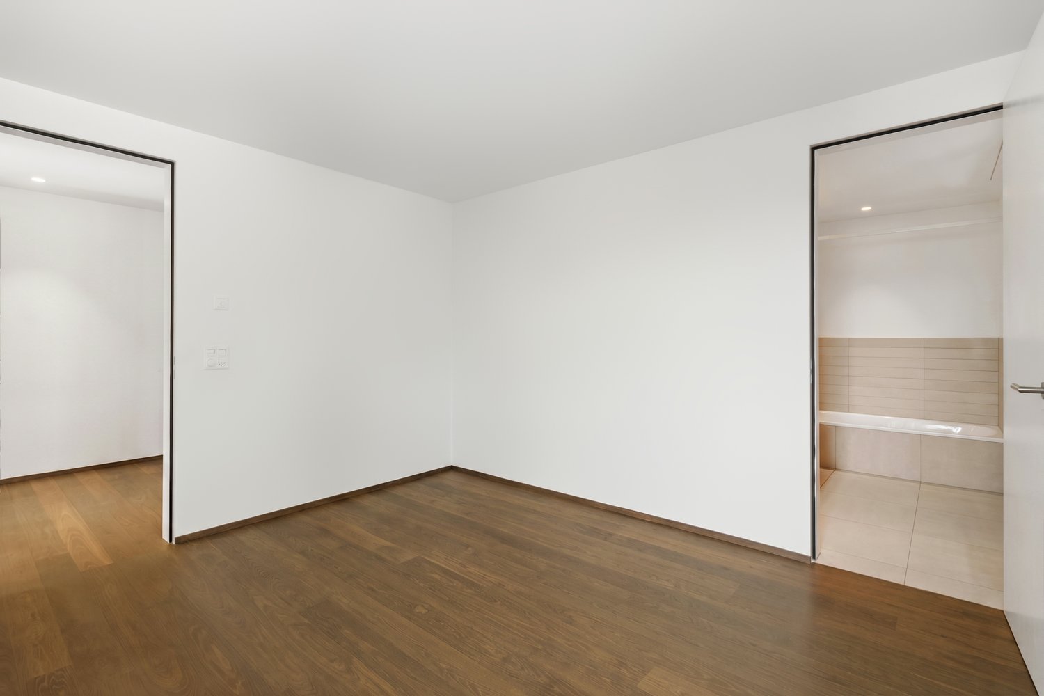 4.5-Zimmer-Maisonette-Terrassenwohnung mit Traumaussicht - Schlafzimmer Eltern