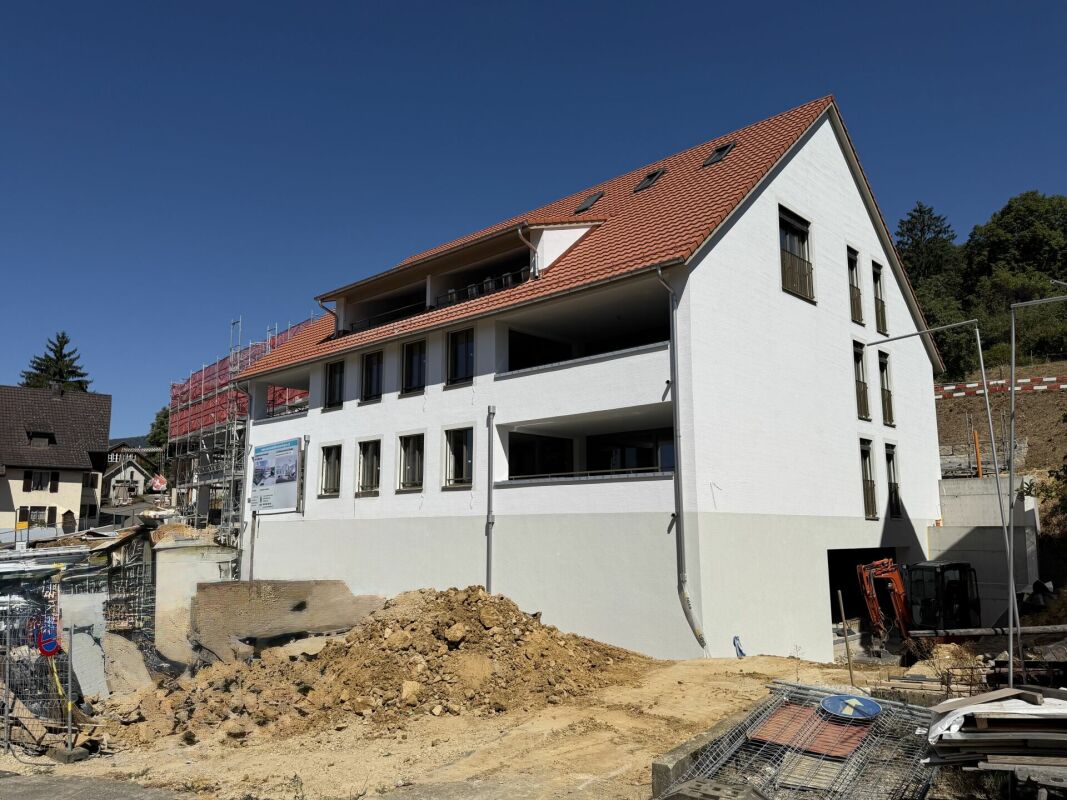 Neubau 3.5 Zimmer-Wohnung mit Tiefgarage 1. OG - Aussenansicht
