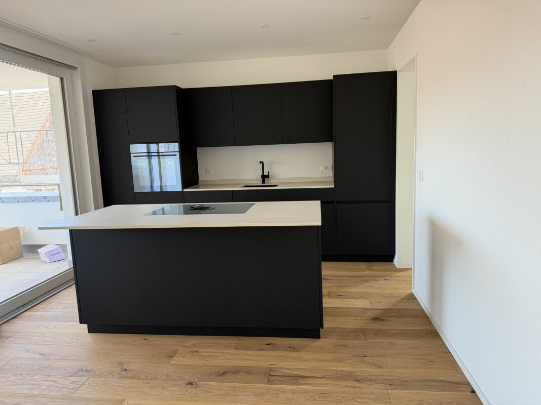 Neubau 3.5 Zimmer-Wohnung mit Tiefgarage 1. OG - Bild 5