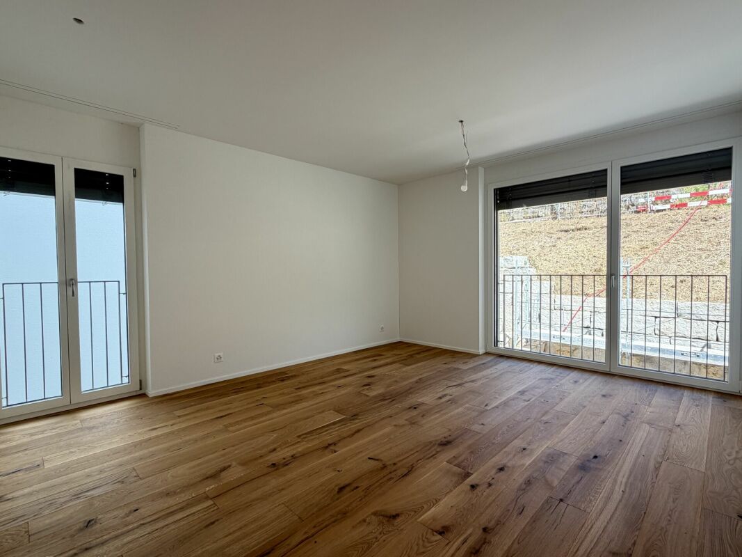 Neubau 3.5 Zimmer-Wohnung mit Tiefgarage 1. OG - Bild 7