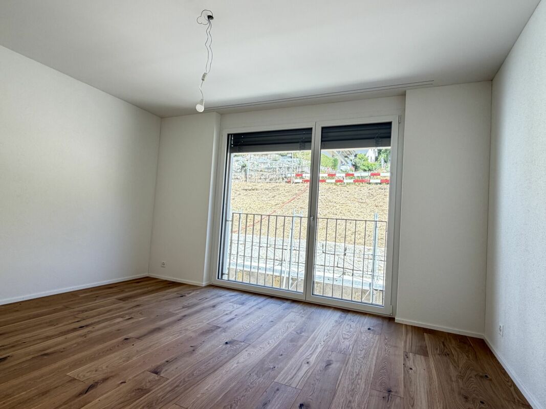 Neubau 3.5 Zimmer-Wohnung mit Tiefgarage 1. OG - Bild 8