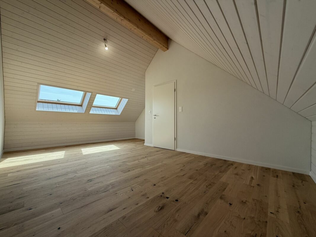Erste Monatsmiete geschenkt ! 4,5-Zimmer-Duplexwohnung in Siselen - Bild 7