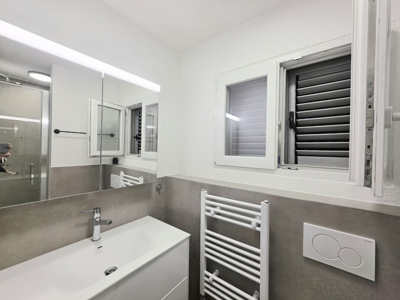 Erstvermietung nach Totalsanierung: möblierte WG-Zimmer - Bild 6