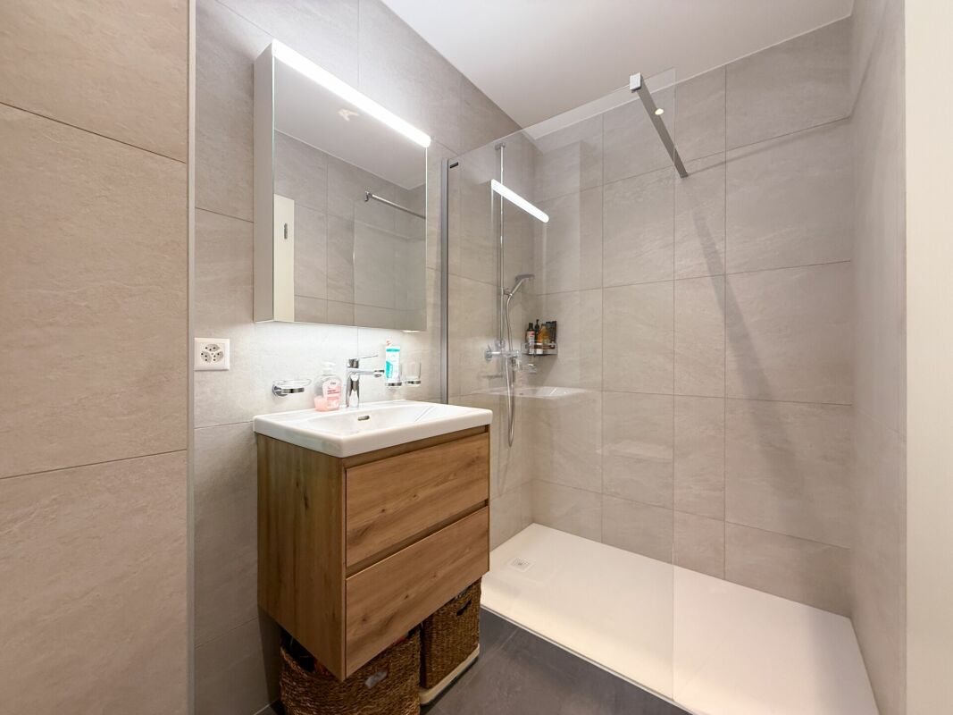 Bel appartement 2.5 pièces à louer à Conthey - Bild 6