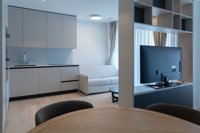1.5-Zimmer, möbliert, Balkon - direkt am Bahnhof Killwangen - Bild 9