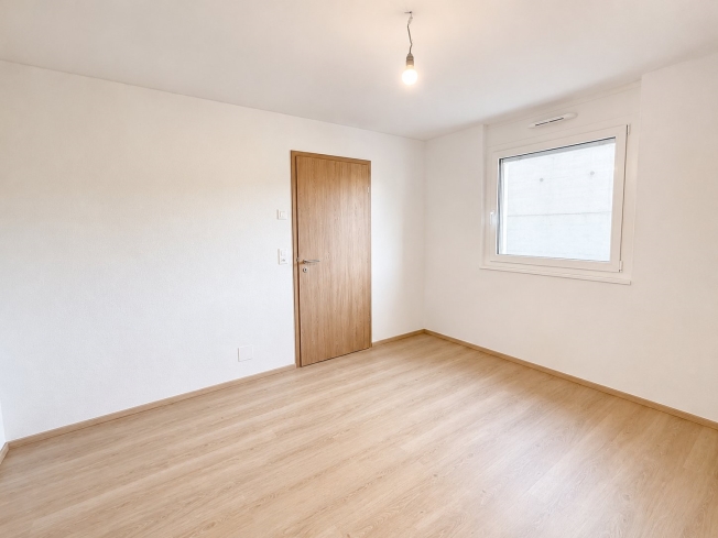 Neue 3,5-Zimmer-Wohnung mit Balkon, Aufzug und außergewöhnlicher Wohnumgebung in Damphreux-Lugnez - Bild 6