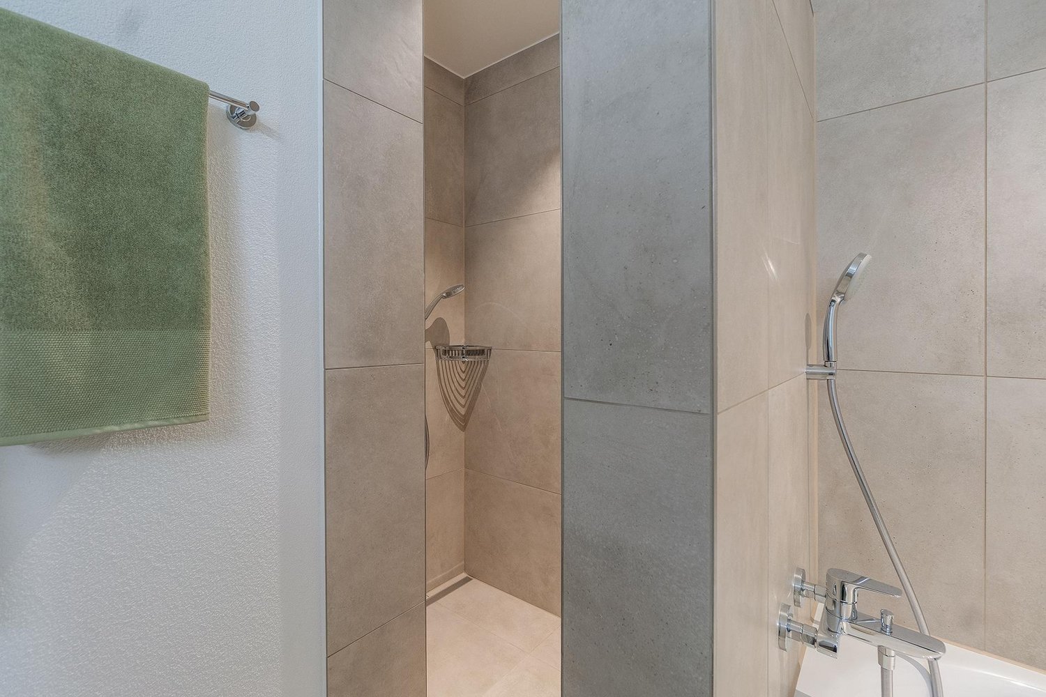 SPECIAL - 1 Zimmer geschenkt - Top moderne Neubauwohnung in der sandgass.ch - Bild 9