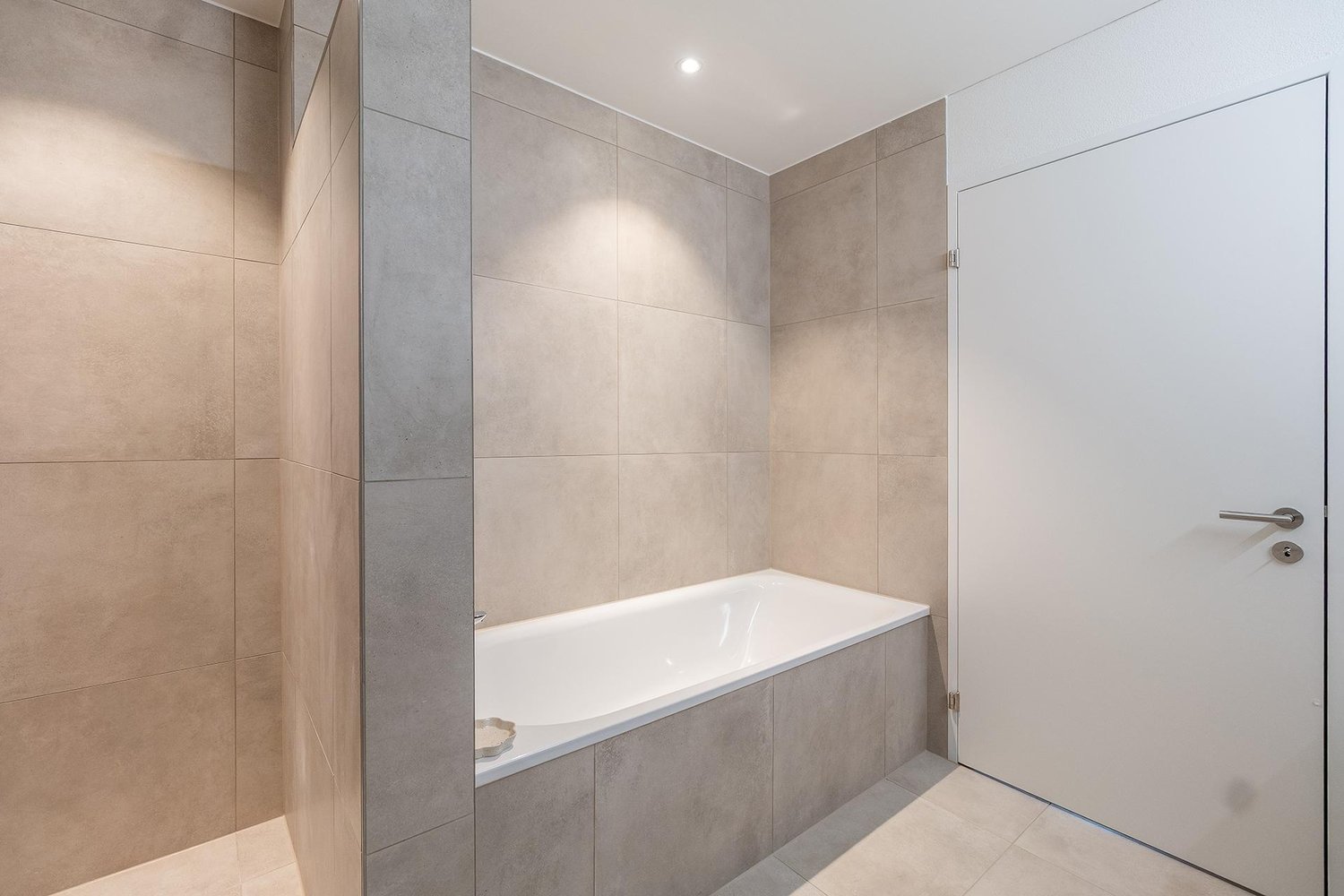 SPECIAL - 1 Zimmer geschenkt! Top moderne Neubauwohnung in der sandgass.ch - Bild 8