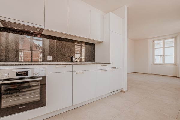 1 – Zimmer kernsanierte Wohnung mit Seeterrasse direkt am See gelegen - Bild 2