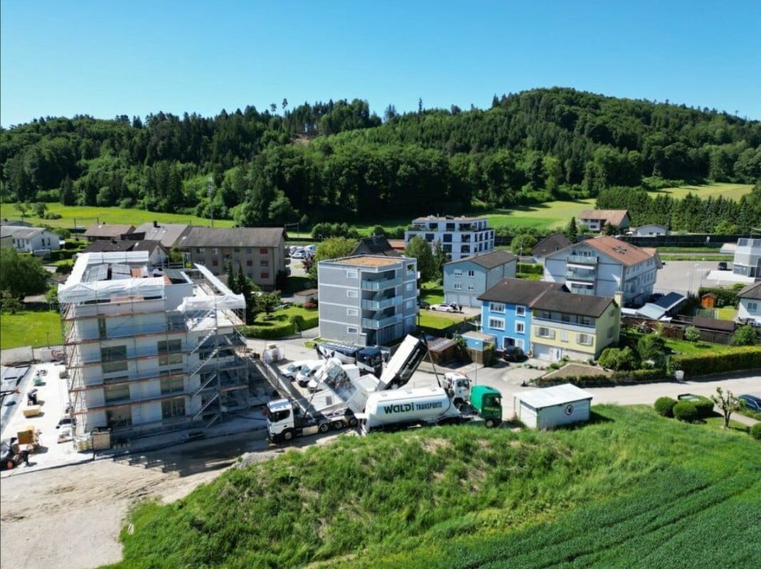 Neubau-Mehrfamilienhaus mit 4 Wohnungen und Einstellhalle - Stockweg 6, Studen BE - Bild 10