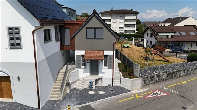 Erstvermietung Charmantes, frisch renoviertes Tiny House mit privatem Garten in Boswil - Bild 13