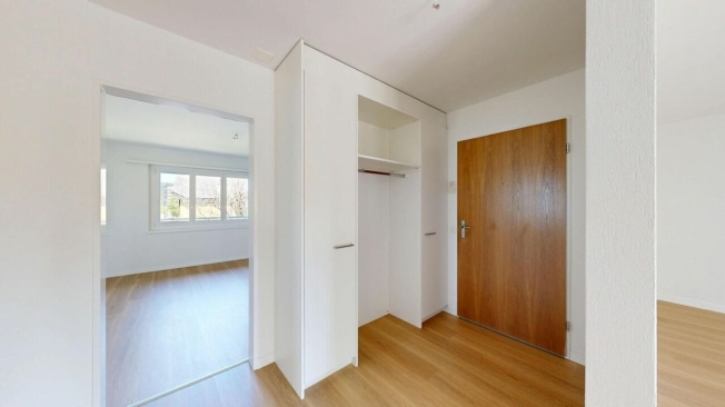 Attraktive 3.5-Zimmerwohnung mit sonnigem Balkon - Erstbezug nach liebevoller Gesamterneuerung - Bild 6