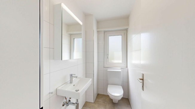 Attraktive 3.5-Zimmerwohnung mit sonnigem Balkon - Erstbezug nach liebevoller Gesamterneuerung - Bild 9