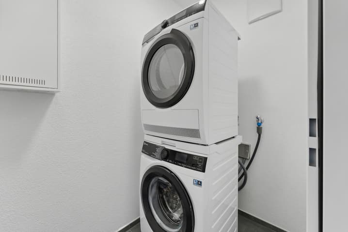 Traumhafte Attikawohnung zu vermieten! - Diverse