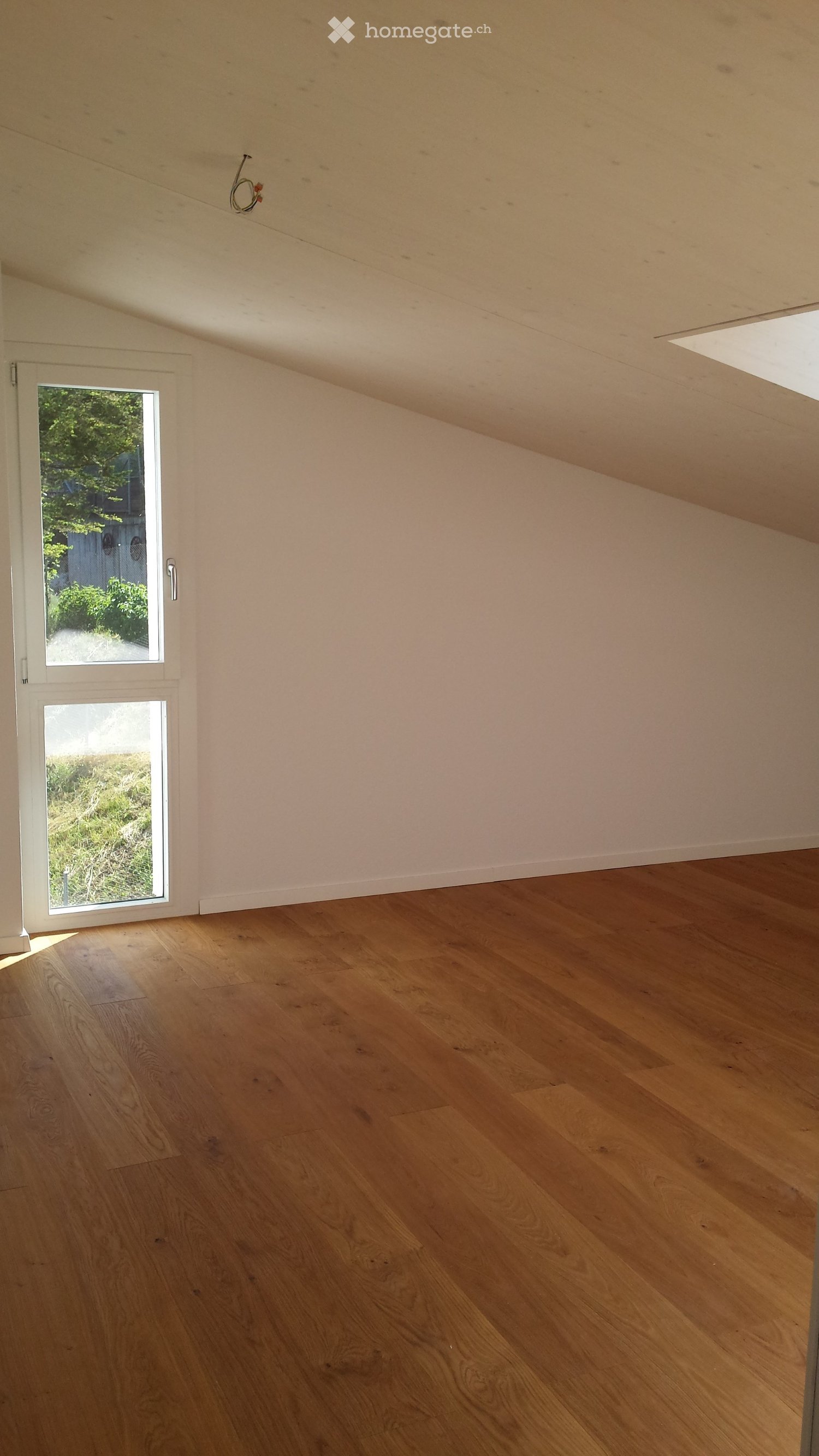 Helle Duplex-Wohnung mit Aussicht auf Feld und Alpen – nahe der Aare - Bild 3