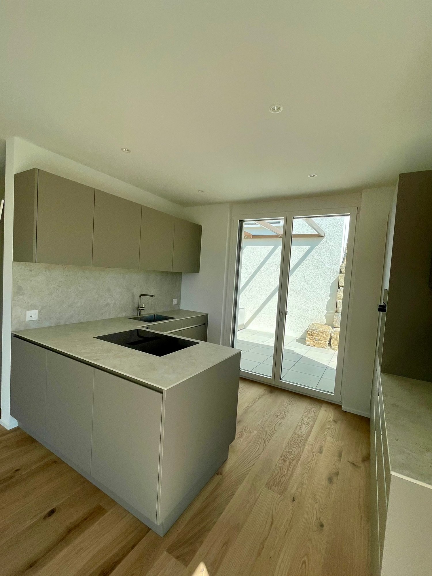 NEU: Wohnen mit Weitblick | Moderne 2.5 Zimmer Neubauwohnung mit grosser Terrasse - Bild 5