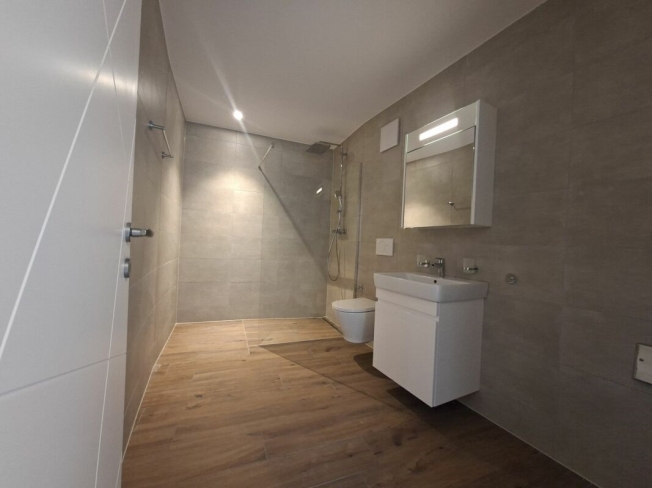 Neue 2,5-Zimmer-Wohnung im 2. Stock in Farvagny - Bild 5