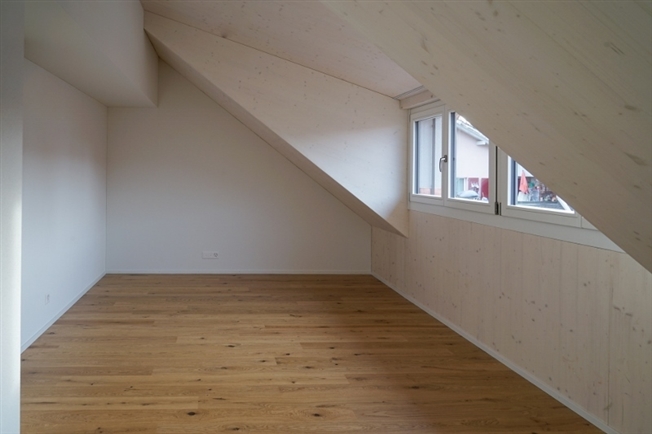 4.5-Zimmerwohnung- in historischen Mauern - Bild 4