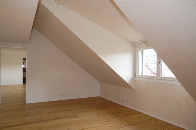 4.5-Zimmerwohnung- in historischen Mauern - Bild 8